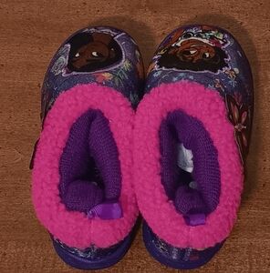 Encanto Slippers